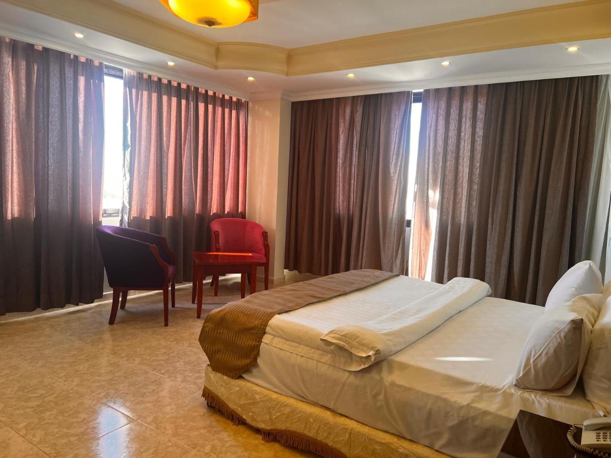 Oscar Hotel Petra Wadi Musa Luaran gambar