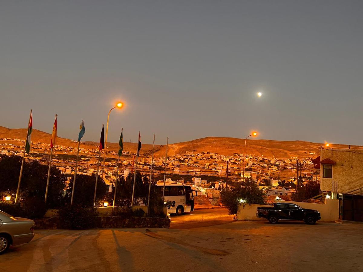 Oscar Hotel Petra Wadi Musa Luaran gambar